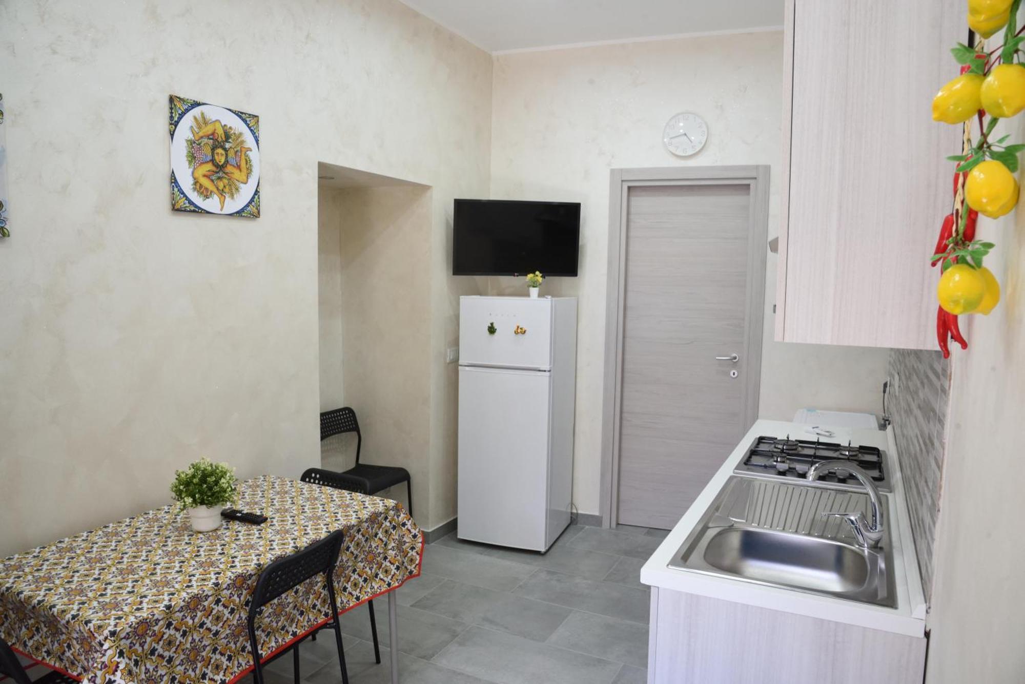 Family House Leilighet Catania Eksteriør bilde